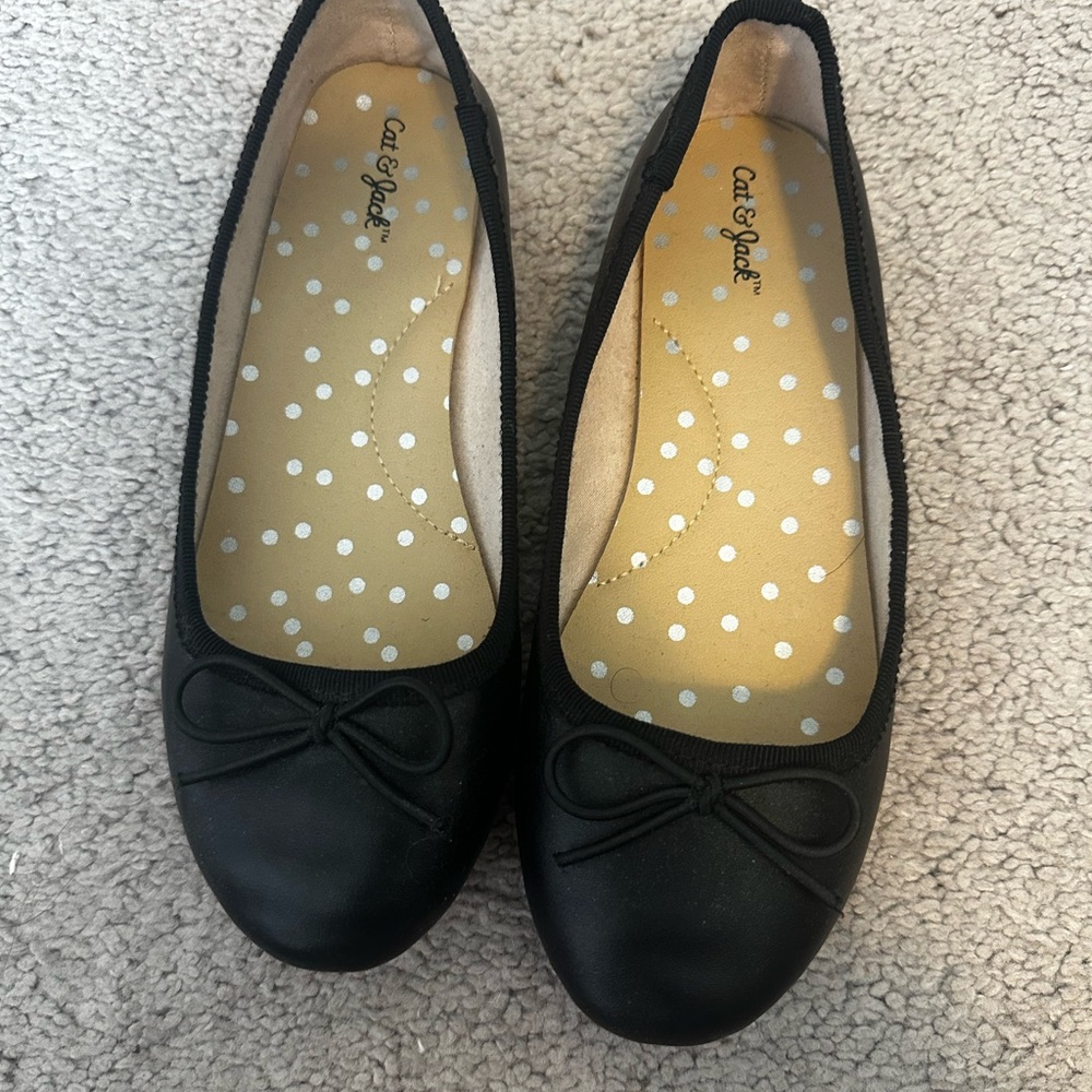 Cat & Jack Black Ballet Flats for girls